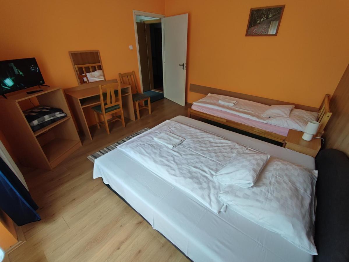 Hotel Beke Sziget Komló Zewnętrze zdjęcie