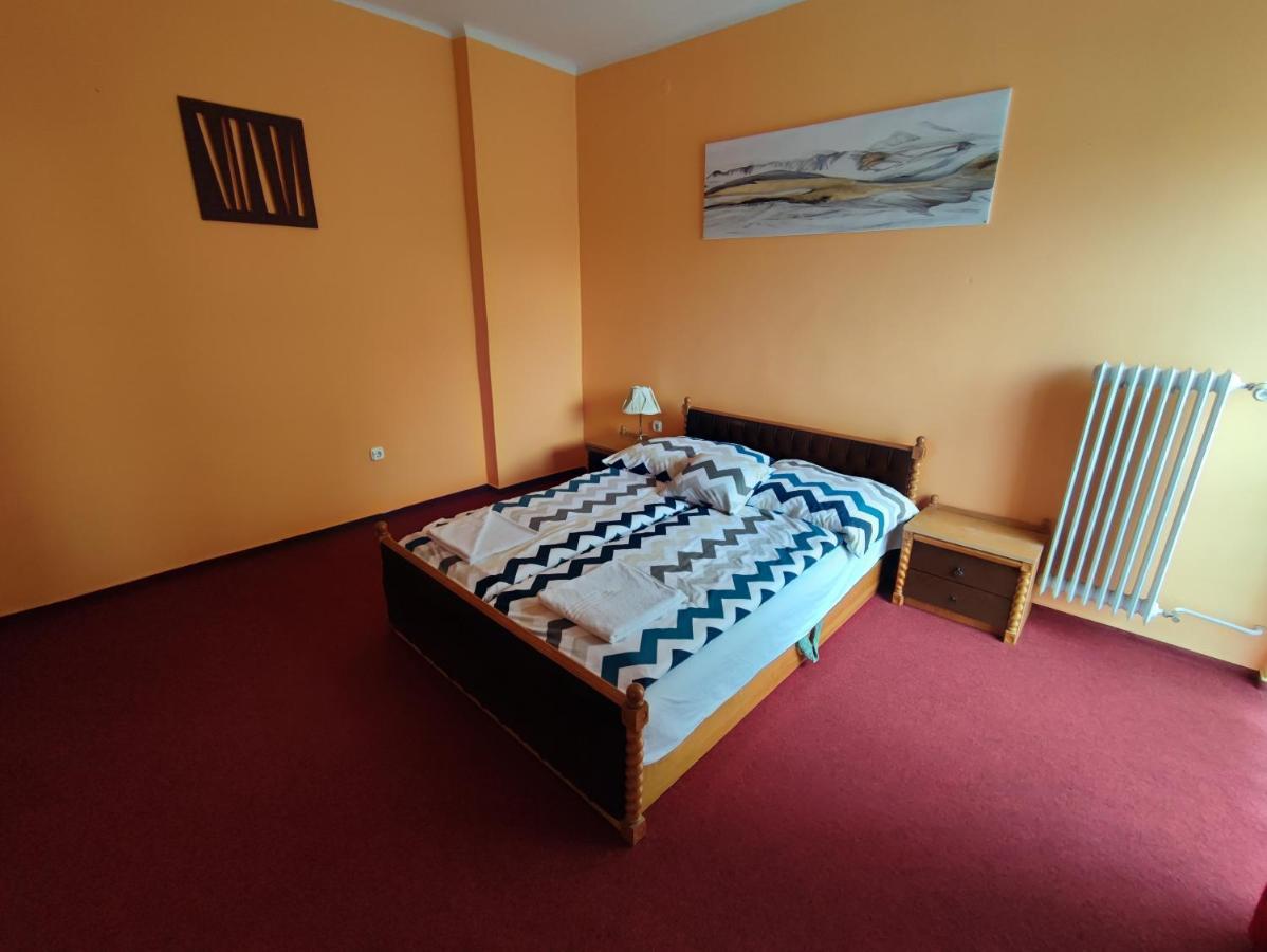 Hotel Beke Sziget Komló Zewnętrze zdjęcie