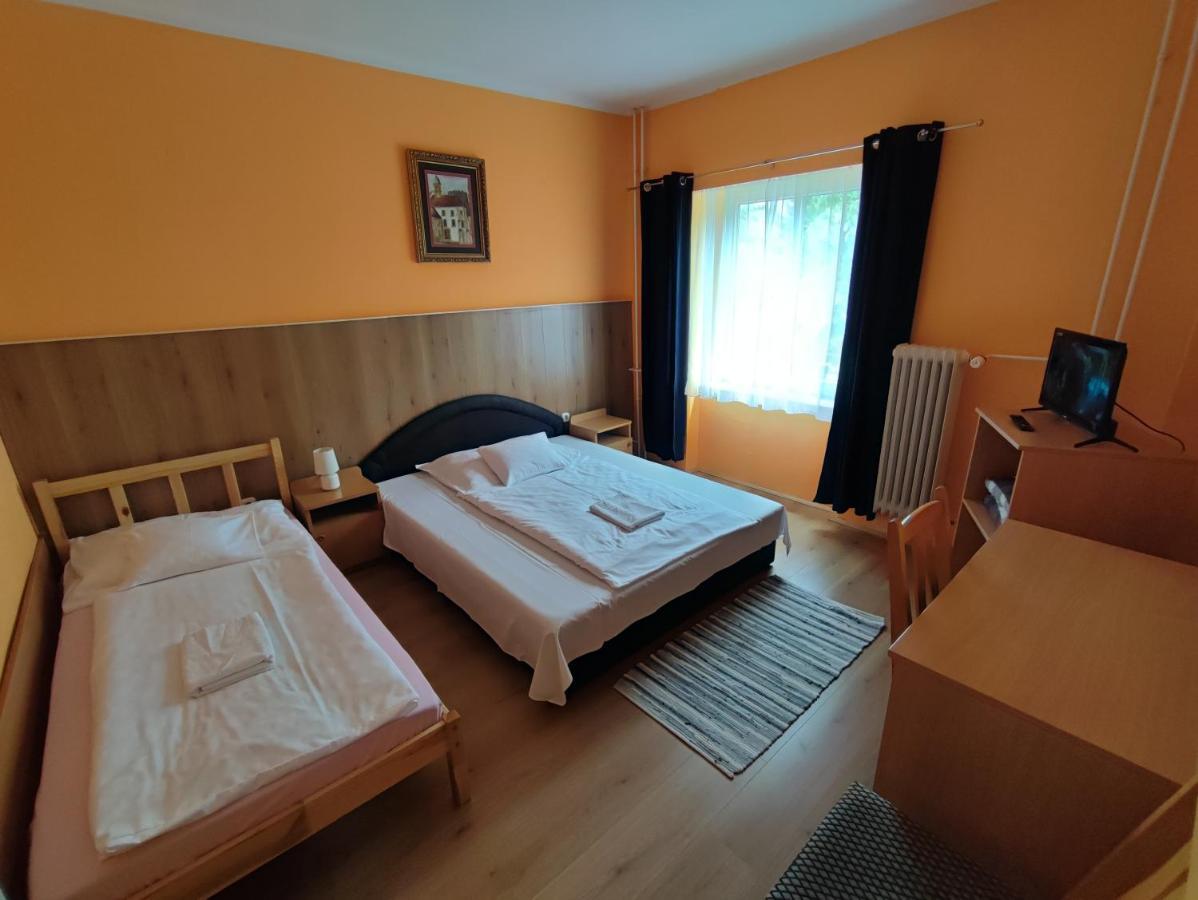 Hotel Beke Sziget Komló Zewnętrze zdjęcie