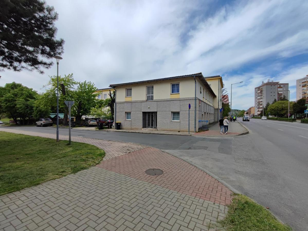 Hotel Beke Sziget Komló Zewnętrze zdjęcie