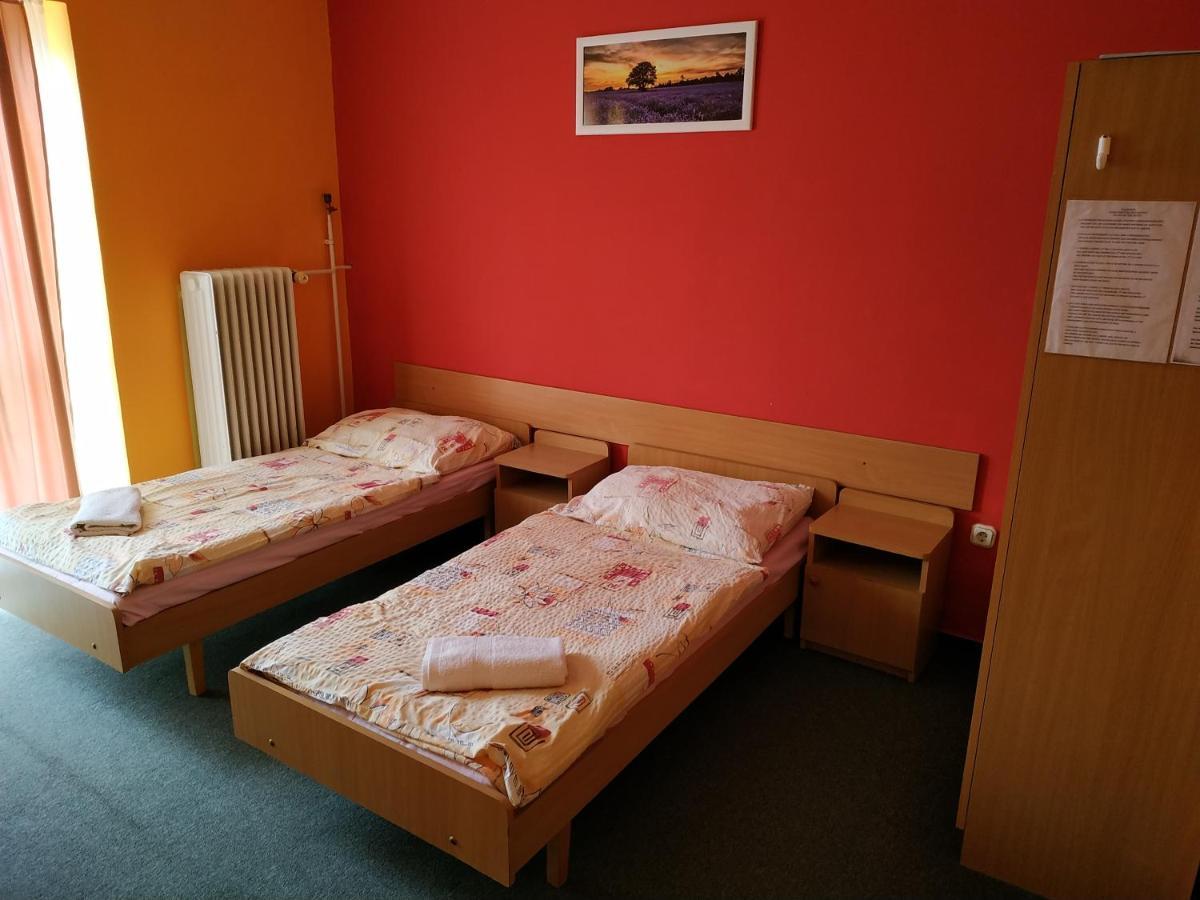 Hotel Beke Sziget Komló Zewnętrze zdjęcie