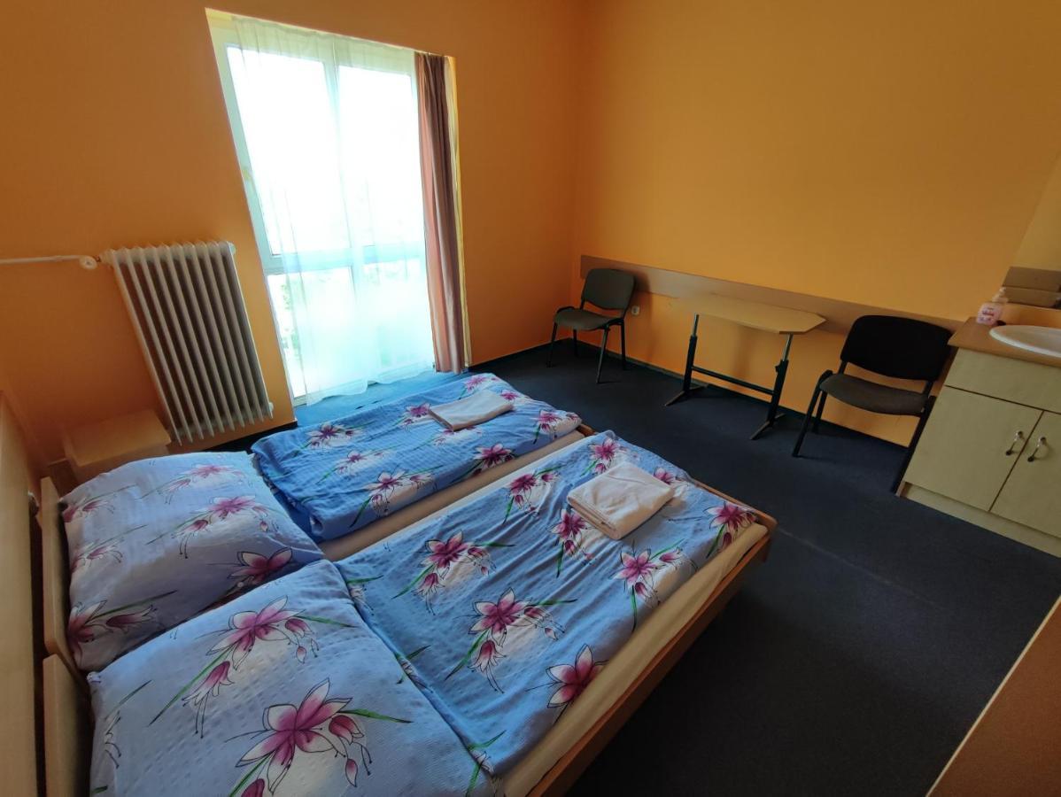 Hotel Beke Sziget Komló Zewnętrze zdjęcie