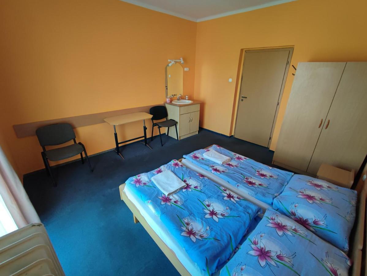 Hotel Beke Sziget Komló Zewnętrze zdjęcie